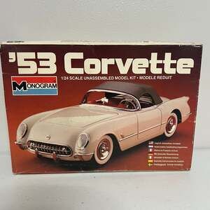 Vintage 1982 Monogram '53 Corvette 1/24 Scale Unassembled Plastic Model Kit 2291